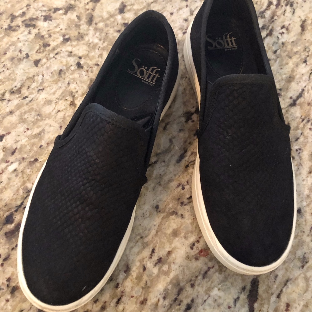 Söfft Leather Upper Lined & Sock Black Flat Sz 6M